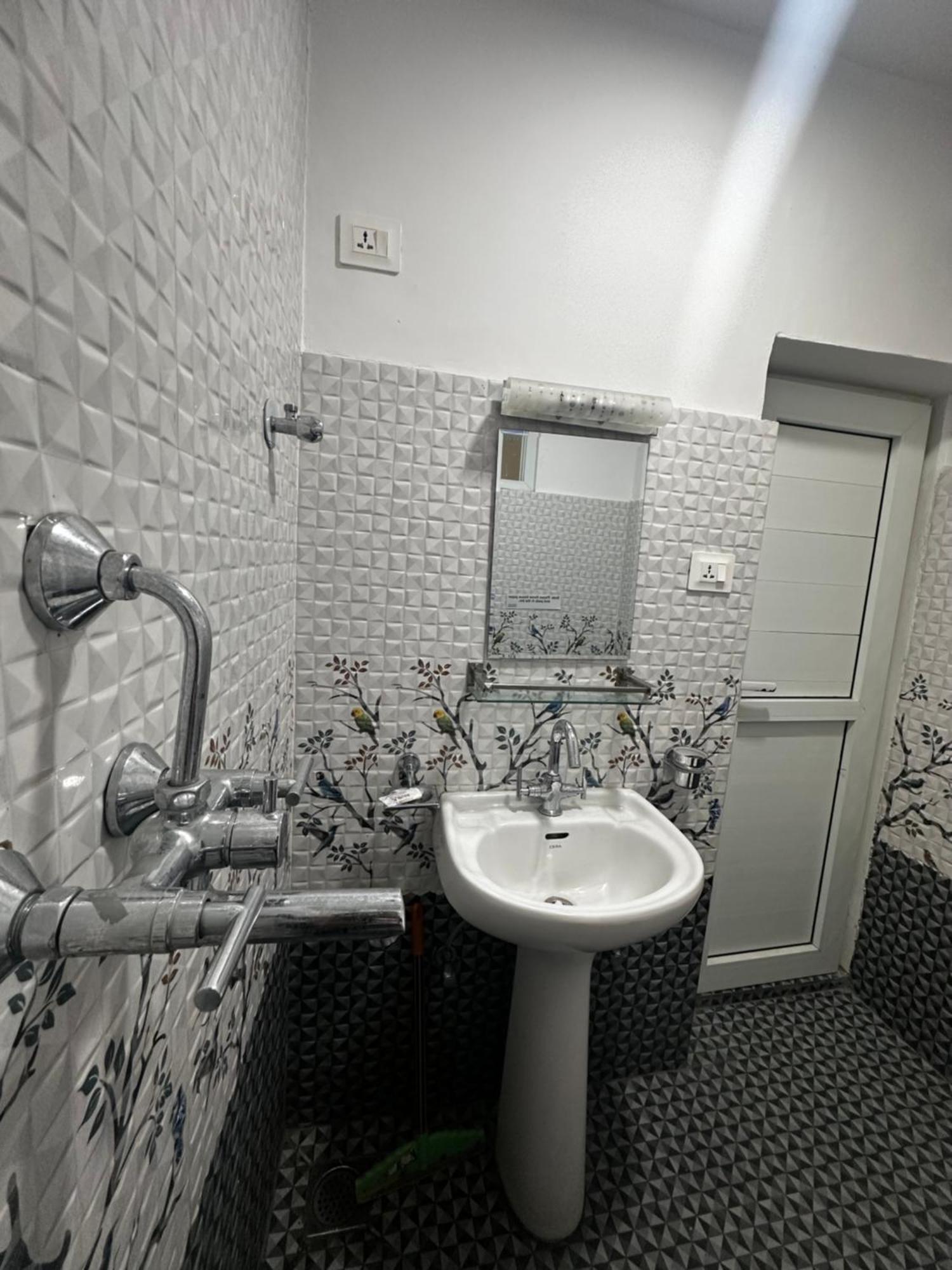 Norbu Hotel Káthmándú Exteriér fotografie